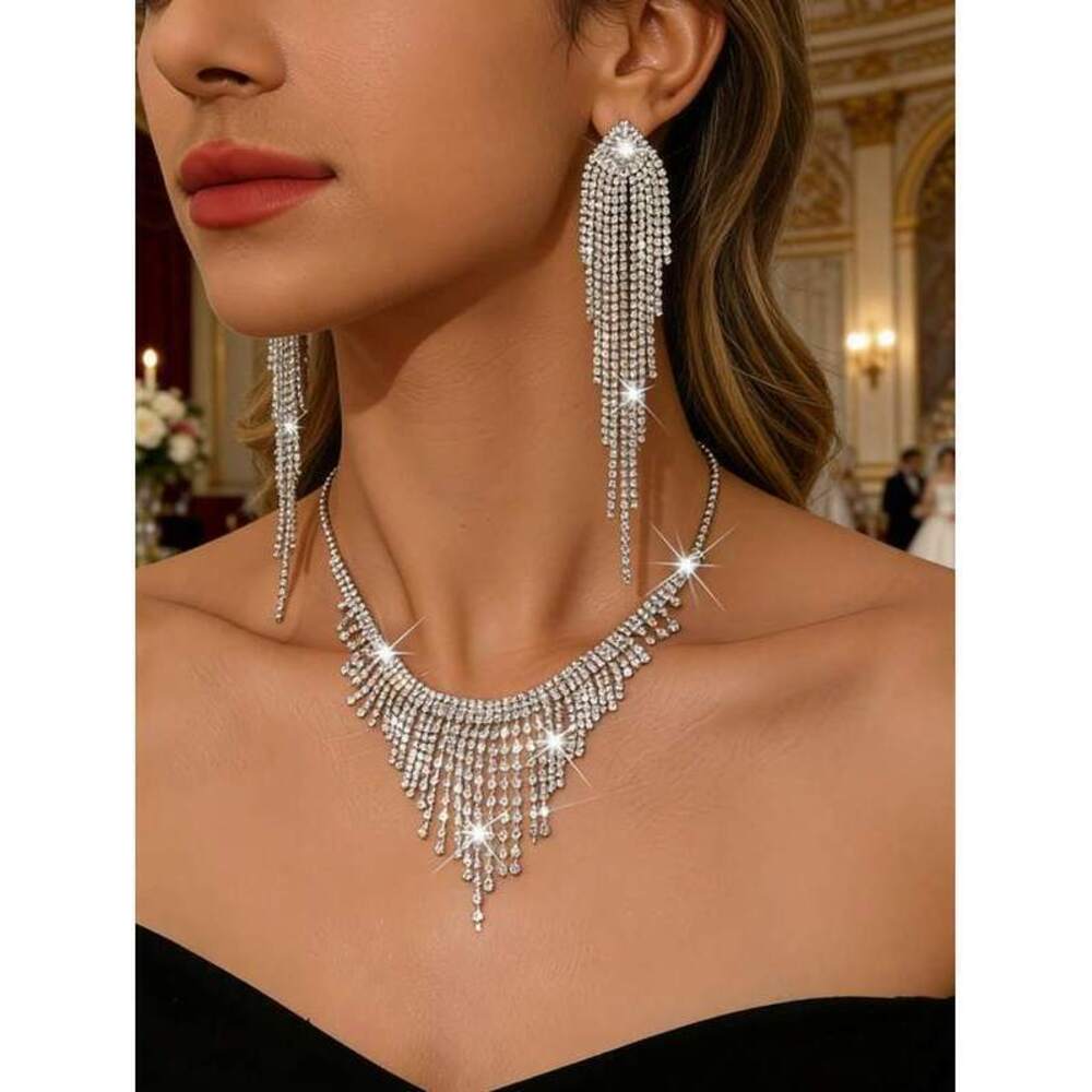 Silver-Plated Copper Earrings And Necklace Set, Inlaid With Crystals Gift